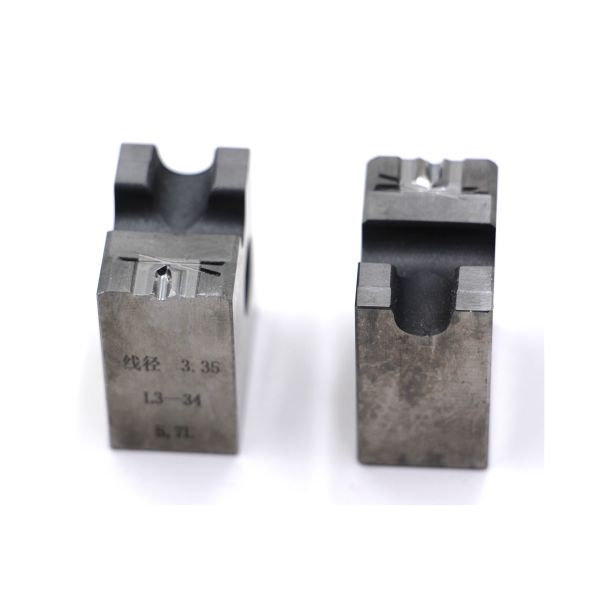 Cold Working Die Steel M2 M4 Drill Point Die For Screw Forming 300000 Shots