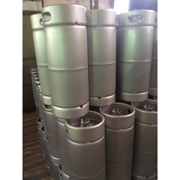 Buy US standard 20L beer keg stackable type, with  spears at wholesale prices