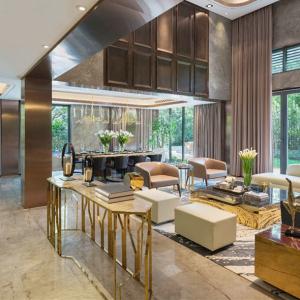 Titanium 900mm Hallway Table With Cabinets 21.6 Inch