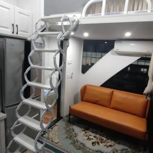 6 Person Water Houseboat With Bedroom Pontoon Style Floating Home