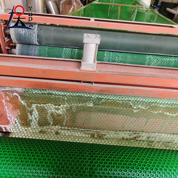 HDPE Extruded Breeding Plastic Flat Mesh Plastic Flat Net Sheet