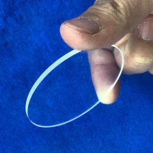 High temperature resistant and highly transparent ultraviolet-melted fused