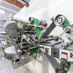 Disposable Womeng Sanitary Pad Machine Servo Motor Control SAP Raw Material