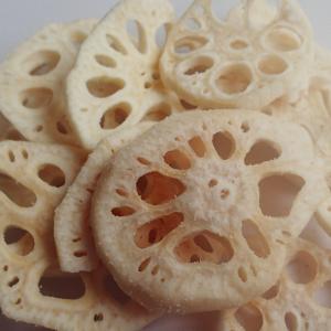 Quality Wholesale Dried Vegetables Snacks Vacuum Fried Snacks Dried Lotus Root Chips for sale