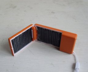 Solar emergency charger