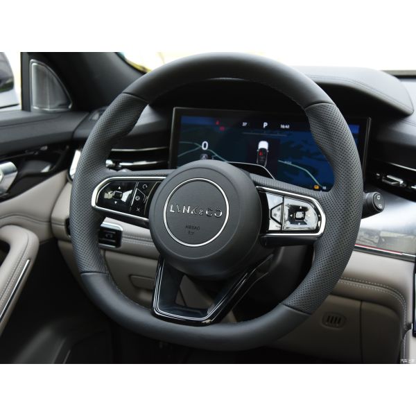 2023 Geely Lynkco 09 EM-P PHEV Petrol electric hybrid suv at with and pure electric cruising range of 150km