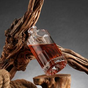 500ml Custom Vodka Bottle for Pubs Customizable Sealing Type Ready to Ship