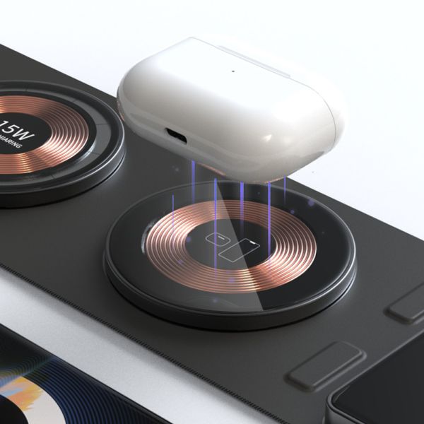 3 In 1 Foldable Wireless Charger 15W Fast Charging For IWatch Earphones Smart Phones