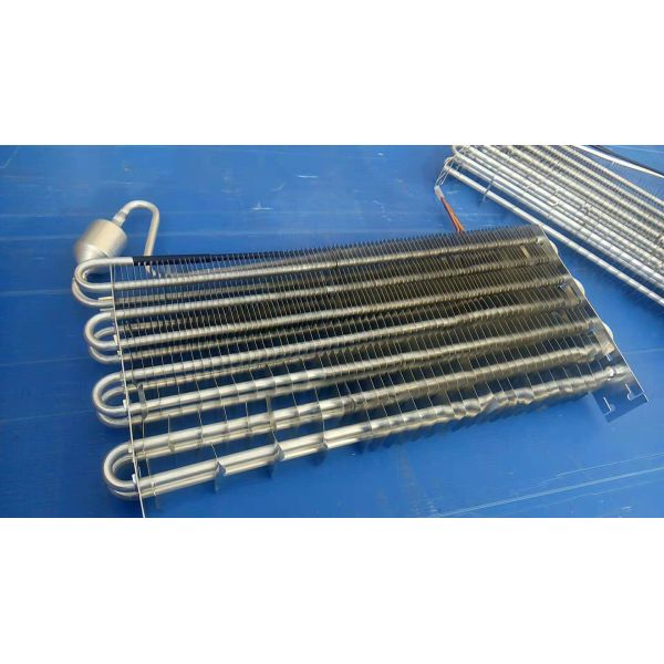 Buy 3.0MPA 38x33mm 6mm Pitch Aluminum Finned Evaporator at wholesale prices