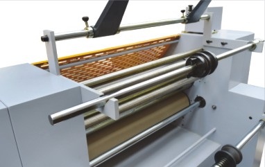 Magnetic Regulating Plate Film Manual Laminator Machine / Lamination Paper Machine