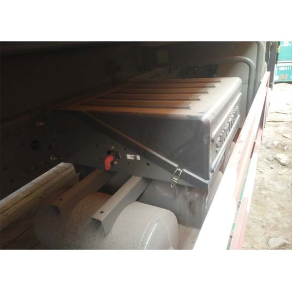 12 Wheeler Sinotruk HOWO Dump Truck 420HP Front Lifting