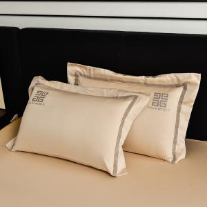 Simple Style Customized Luxury Embroidered Designer Bedding Sets with Customized