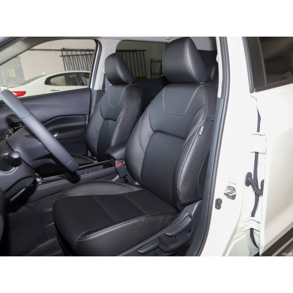 TPMS and Normal Steering Wheel Equipped Nissan KICKS 1.5L CVT 5 Seat Small SUV for Fast Speed Driving