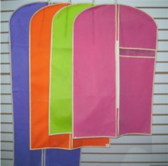 Nonwoven Lightweight Suit Cover Fabric Foldable Garment Bags Personalized