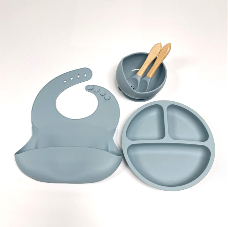 Silicone Baby Feeding Set Bpa Free Dinnerware Type with Bowl Bottle Spoon and Bib