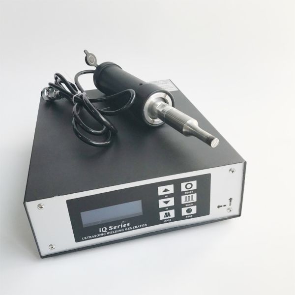 Buy Durable Ultrasonic Welding Machine 1200 Watt 20khz Handheld Welding System at wholesale prices