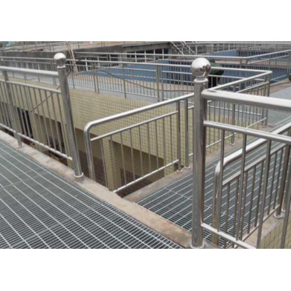 Buy Galvanized Steel Walkway Grating R13 Anti-Slip Q235 Q345 at wholesale prices