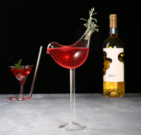 Unique Transparent Bird Shape Juice Beverage Cocktail Glass Bottle 201-300ml For Bar Store