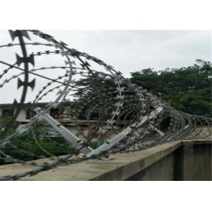 Galvanized V Shape Barbed Wire Extension Arm Six Strands For Security Fence