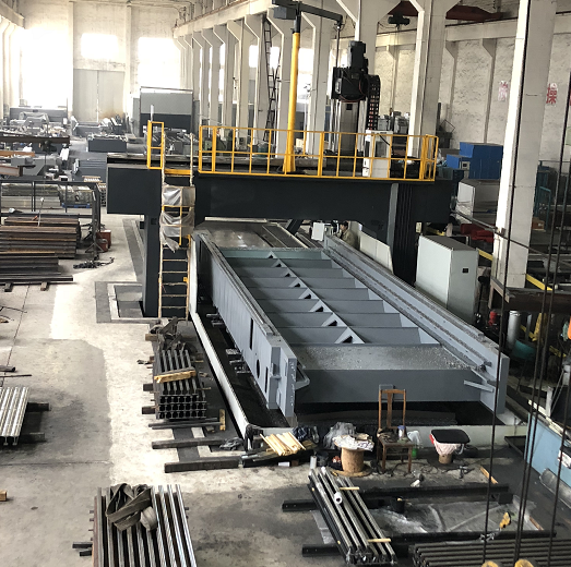 Sheet Fiber Exchange Table Laser Cutting Machine With Full Enclosed Cover