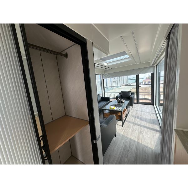 Multi-function Trend Prefabricated House Space Capsule Hotel Small House Capsule Home Residential Eco Friendly Advantage