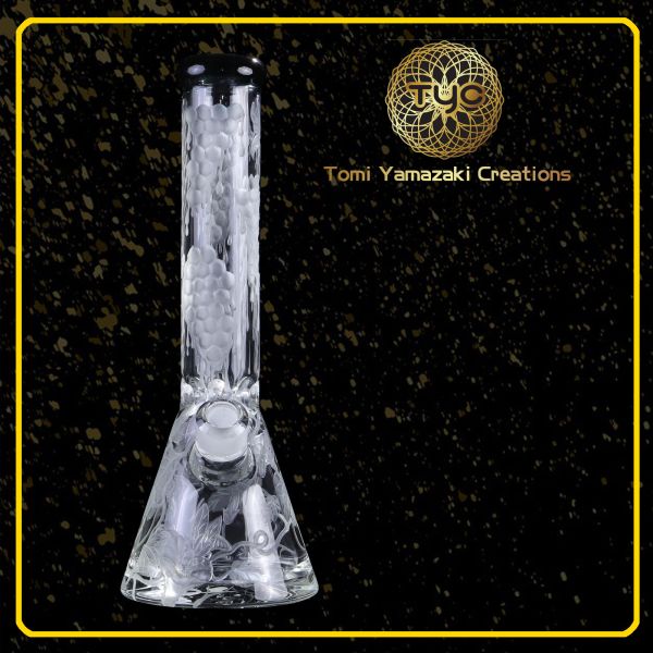 Buy Oem / Odm 10" Triangle Glass Water Pipes Hookah Bongs 14mm at wholesale prices