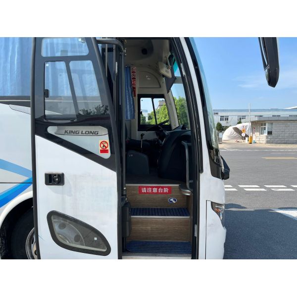 Kinglong Bus Coach Used XMQ6802 Second Hand Electric 48seater Yuchai Power Luxury