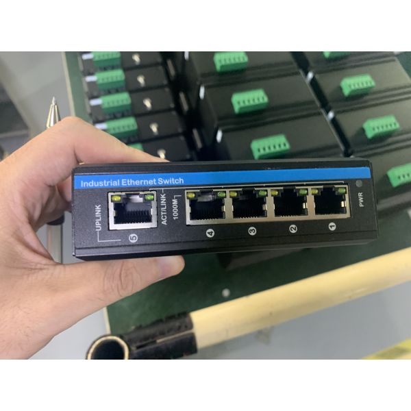 5-Port E-mark PoE Switch Gigabit Industrial Network 120W Budget 802.3af/at Unmanaged