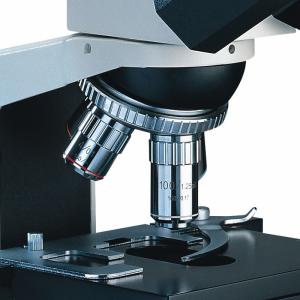 Compensation Binocular Phase Contrast Microscope with Kohler 6V 20W Illumination