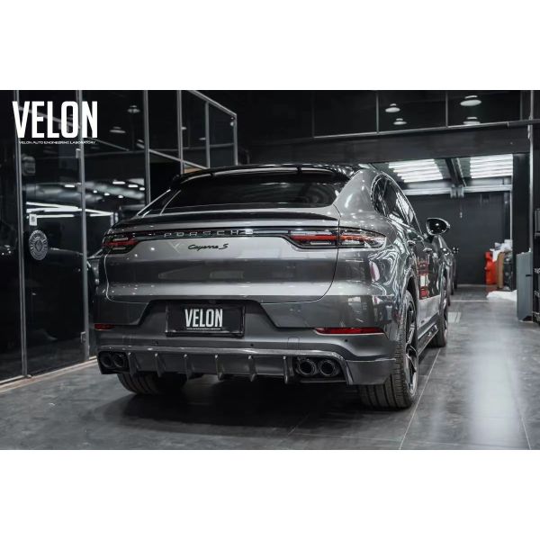Replacement 2019 Porsche Cayenne Body Kit Side Skirts Dry Carbon Fiber Diffuser Spoiler