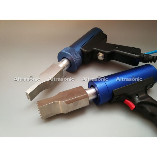 Automobile Spoiler Ultrasonic Puncture Welding Car Tail with Auto Tuning