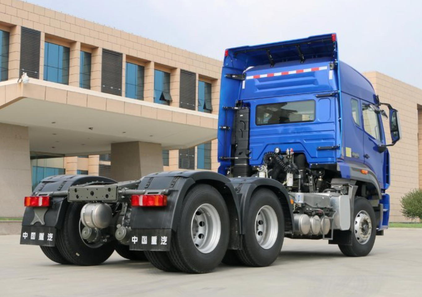 tractor truck SINOTRUK HOWO HOHAN 6*4 371HP sino tractor head Heavy duty truck Euro 2 6x4 diesel