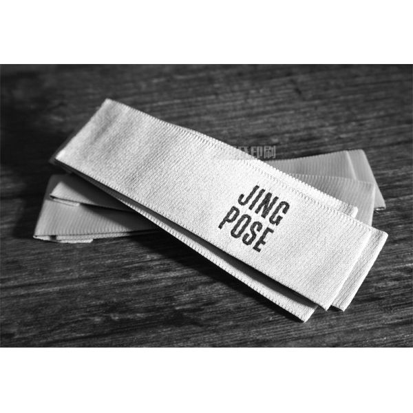 Custom Personalized Embossed Logo Jeans Genuine Leather Patch Leather Label and Tags for Garment Bags Shoes Top OEM Customized