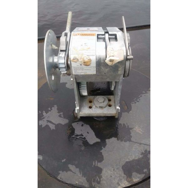 Easy To Install And Control Industrial Hydraulic Winch For Marine Lifting