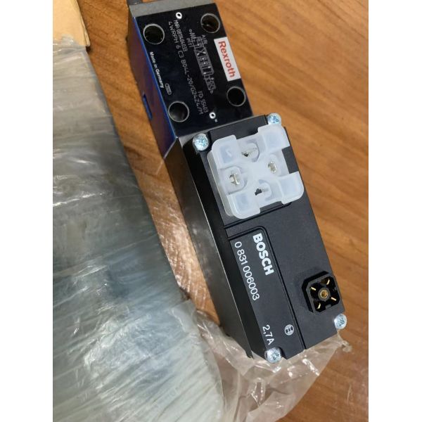 German Original Rexroth Servo Valve with 400 bar Maximum Pressure for Hydraulic System Proportional Control