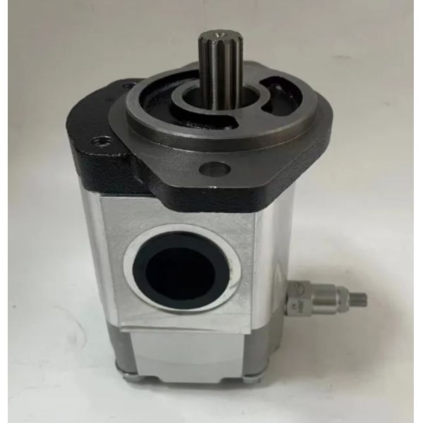 Buy Excavator Hyundai R455 R450 R500 R520 R480-9 R520-9 Gear Pump 31NB-30020 at wholesale prices