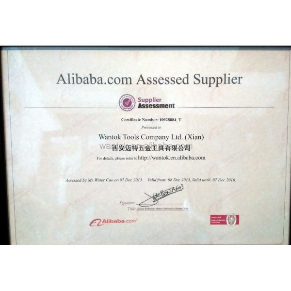 Wood Handle Mini Hand Garden Tool Set for Multifunctional Farming Tasks