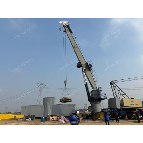 OUCO 3T40M Telescopic Boom Offshore Crane for Oil and Gas Platform