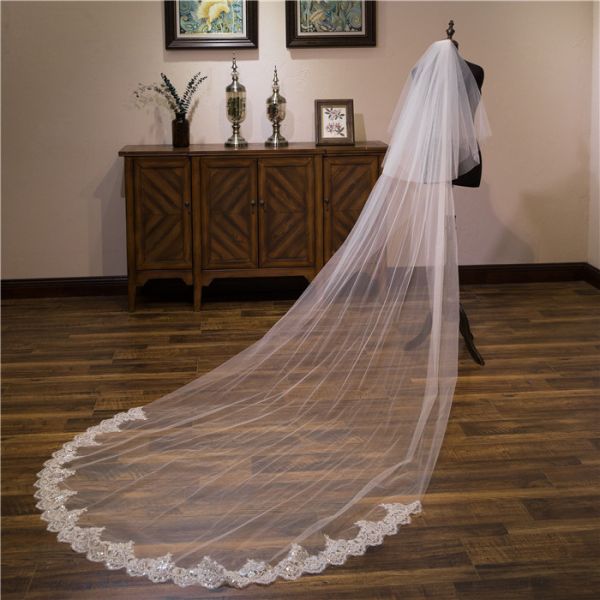Unique Customized 3.8m*1.5m Wholesale Long Chapel Appliqued Lace Tulle Bridal Wedding White Veil With Hair Comb