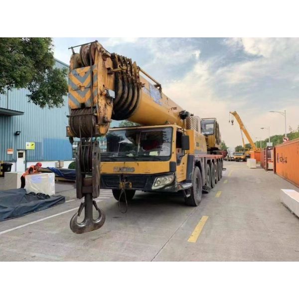 4 Shaft Number Used 200ton Terrian Mobile Crane Xg Hydraulic All-Terrain Truck Crane 2011