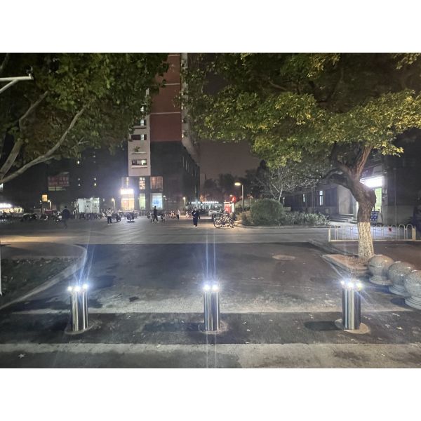 Buy Security Automatic Car Park Bollards 6mm Thickness With LED Lights at wholesale prices
