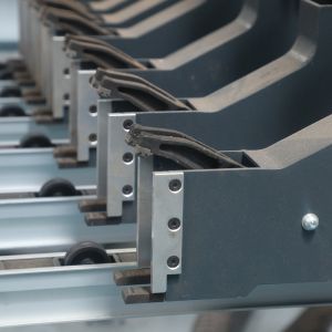 Automatic Computerized Panel Saw For Precision Wood Cutting