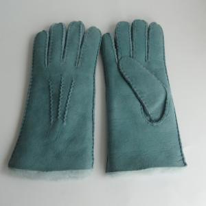 China Fitting Hand Sewing Women Sheepskin Lamb Fur Gloves on sale