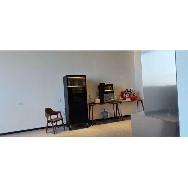 Visible Window Commercial Floor Standing Coffee Machine For Subway Station