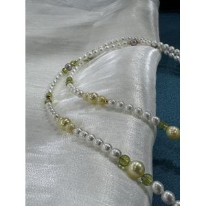 White light color round beads pendant necklace with a pendant size 14 mm and 72