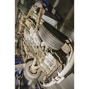 Original Car Hole Installation Underbody Armor Fuel Tank Skid Plate for Toyota