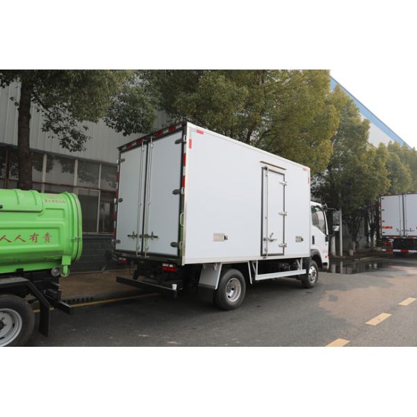 New Brand 4x2 FOTON 4.2M Mini Refrigerated Trucks Van Refrigerator Truck Wagon