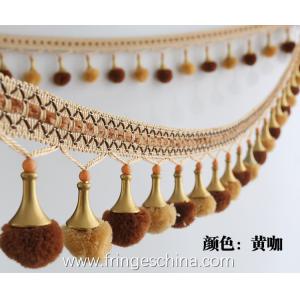 Machine producing OEM wholesale beautiful fabric drapery trimmings beaded pom