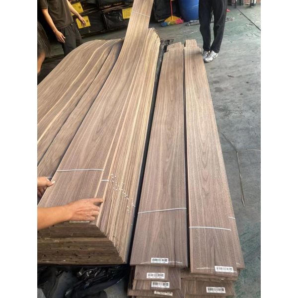 Buy American Natural Black Walnut Crown Cut / Plain Cut  Veneer Sheet For Plywood at wholesale prices