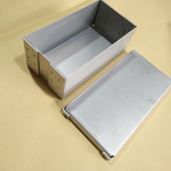 Buy ASTM Riveted Molybdenum Tray Alloy Container With Lid at wholesale prices